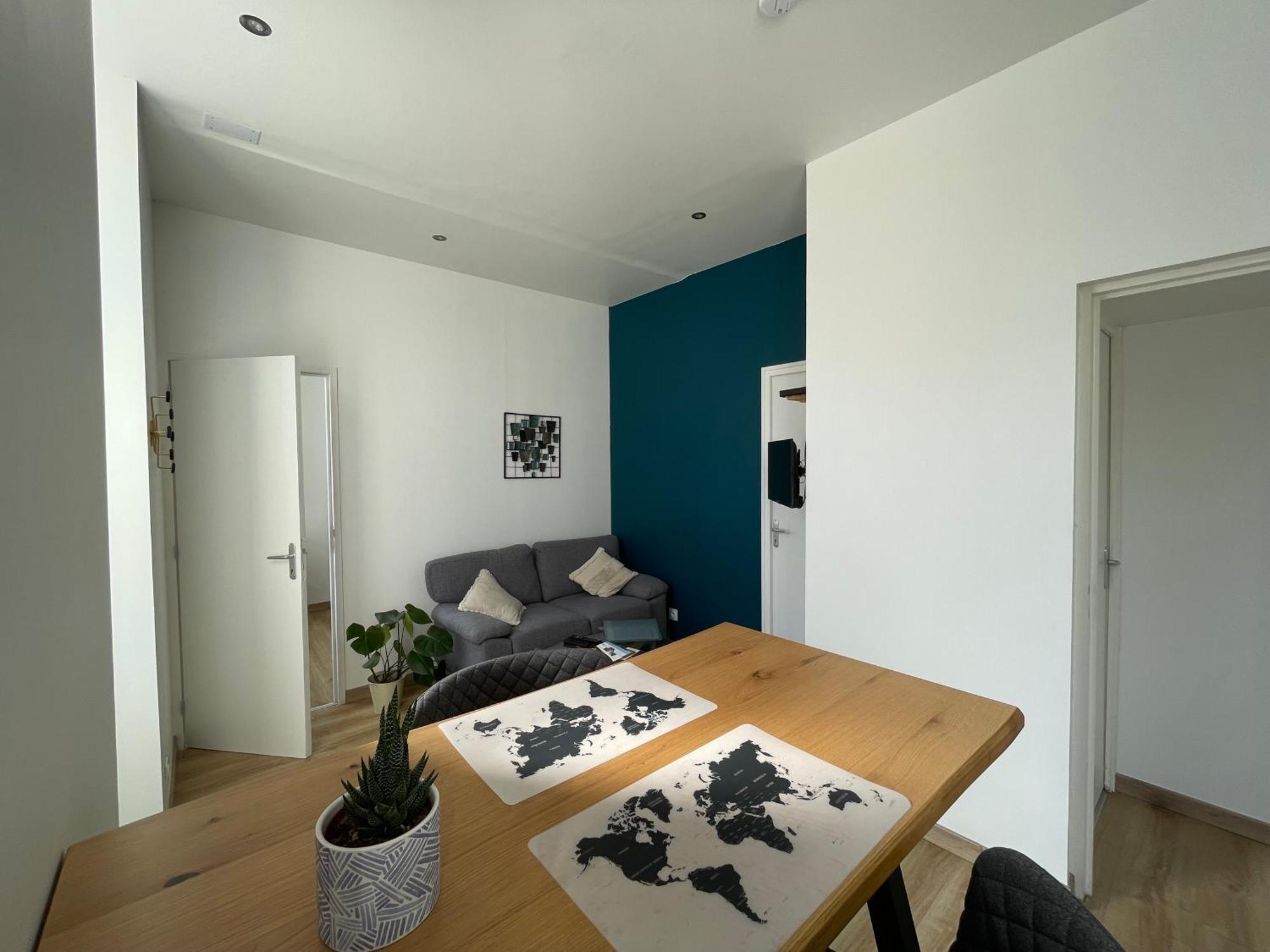 Bel Appartement, 2 Lits Doubles, Parking Gratuit Шабли Екстериор снимка