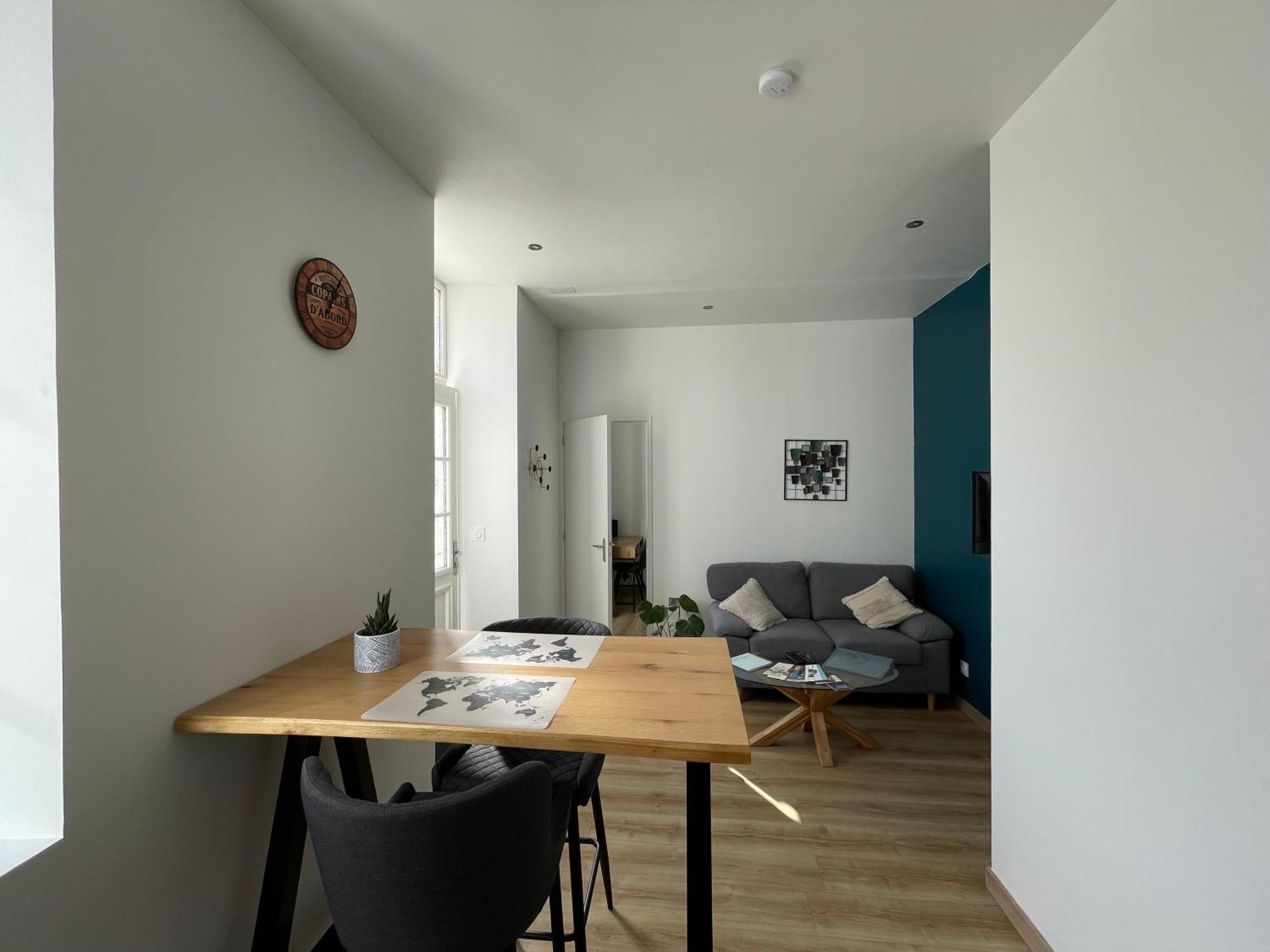 Bel Appartement, 2 Lits Doubles, Parking Gratuit Шабли Екстериор снимка