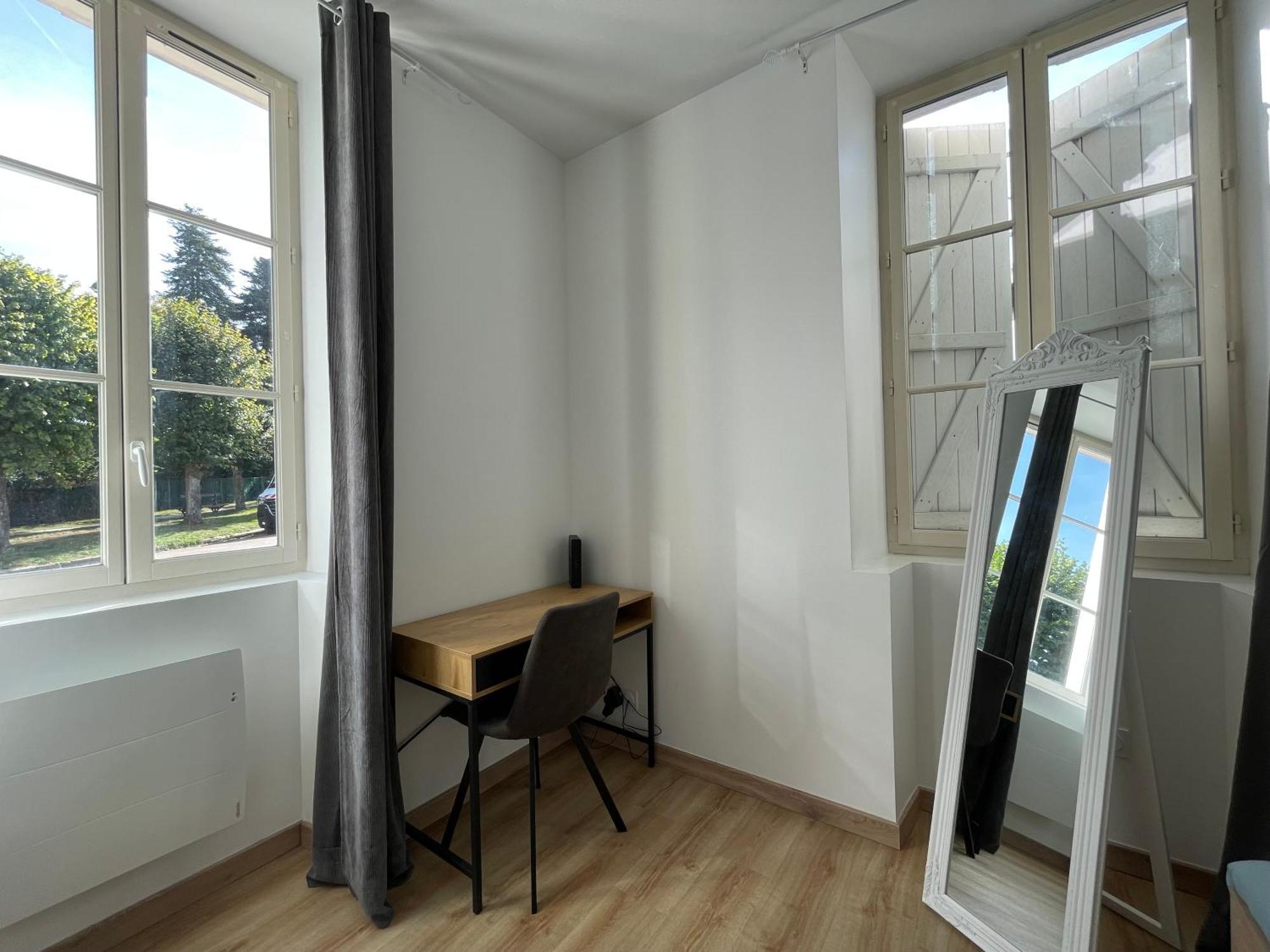 Bel Appartement, 2 Lits Doubles, Parking Gratuit Шабли Екстериор снимка